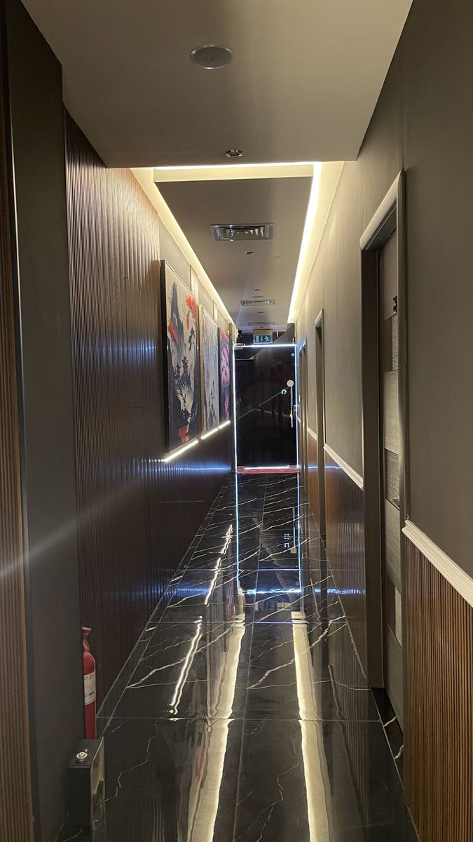 For Him Gents Care Interior