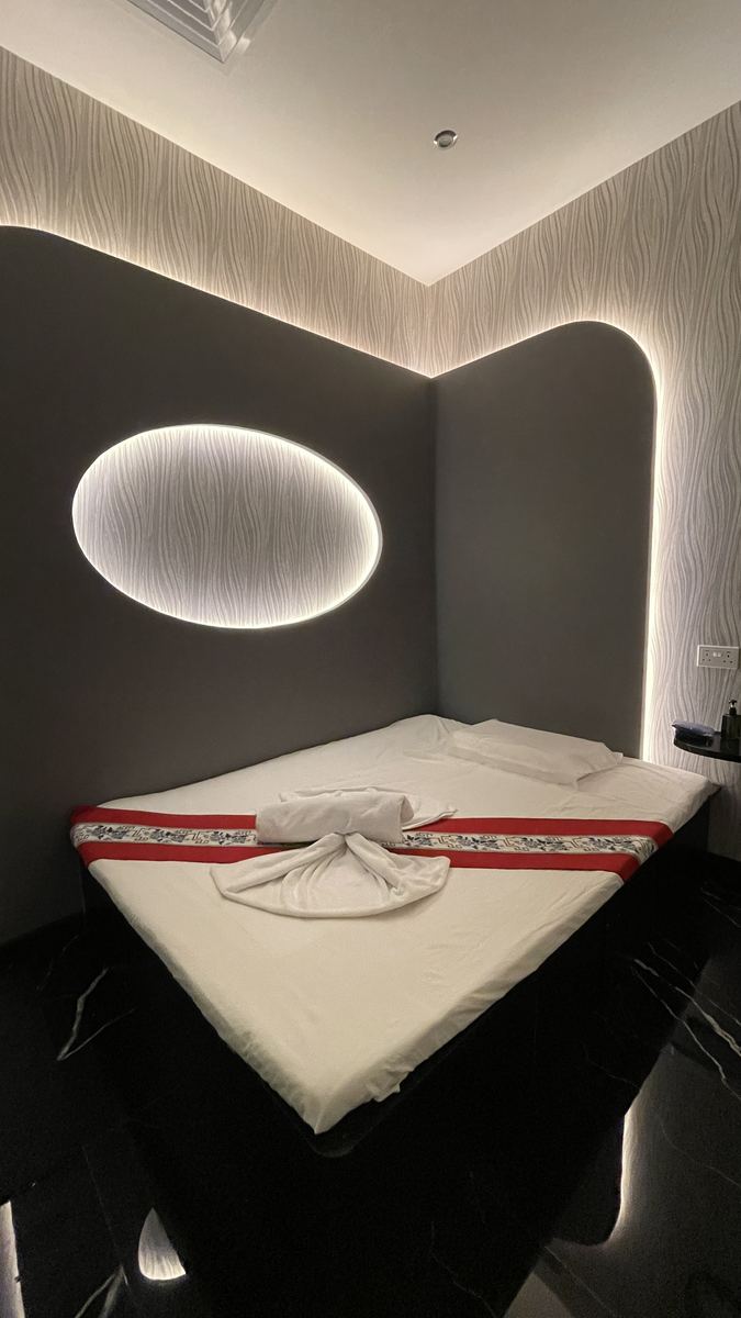 For Him Gents Care Interior
