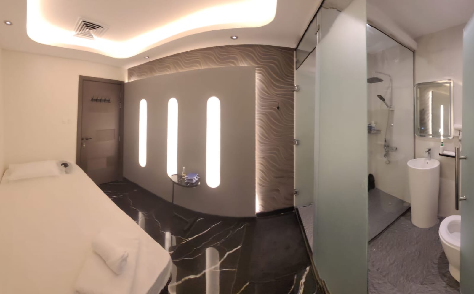 For Him Gents Spa treatment room